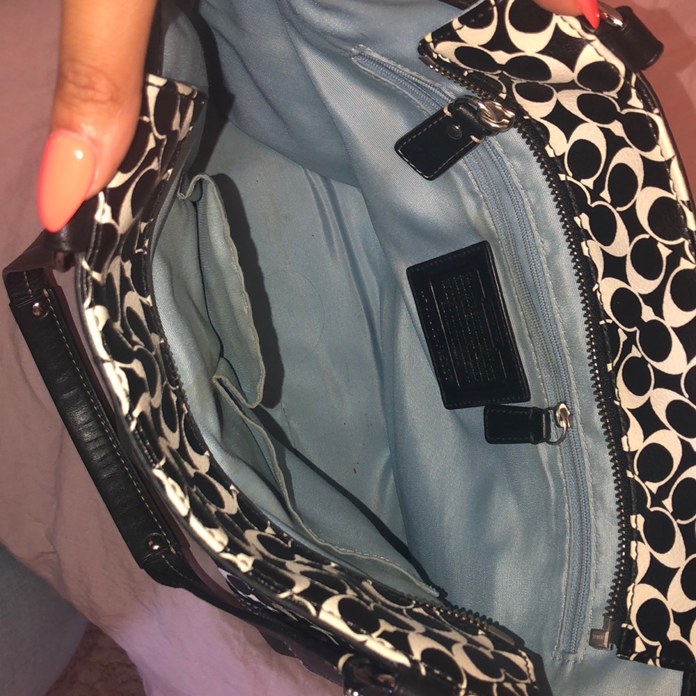 Coach purse - Picture 3 of 5